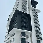 V'one - Cozy & Quiet - Free Parking דירה
