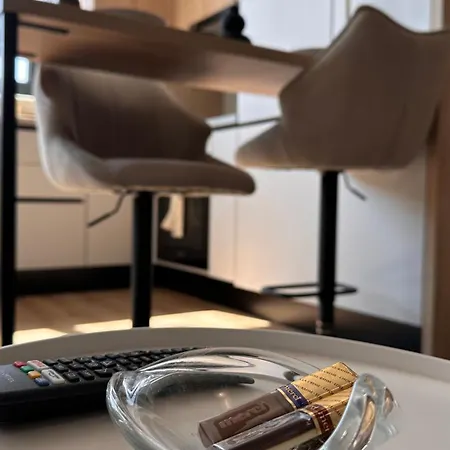 Apartment V'one - Cozy & Quiet - Free Parking *