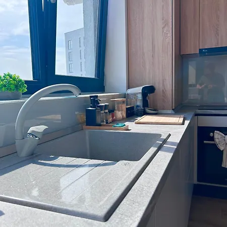 Apartment V'one - Cozy & Quiet - Free Parking *