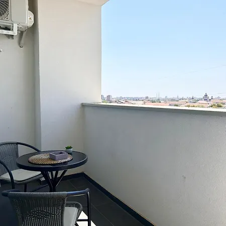 V'one - Cozy & Quiet - Free Parking Apartment Timisoara
