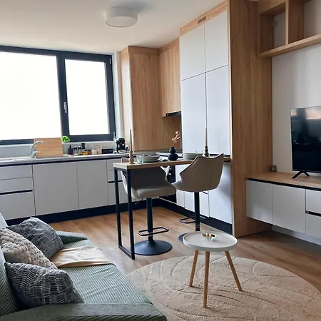 V'one - Cozy & Quiet - Free Parking Apartment Timisoara