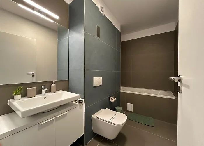 V'one Business & Comfort - Free Parking *