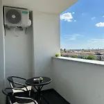 V'one - Cozy & Quiet - Free Parking